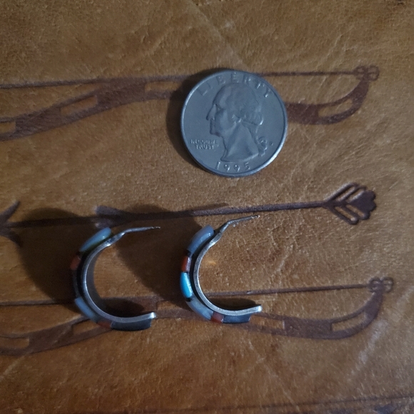 Vintage Zuni Earrings - Picture 5 of 5